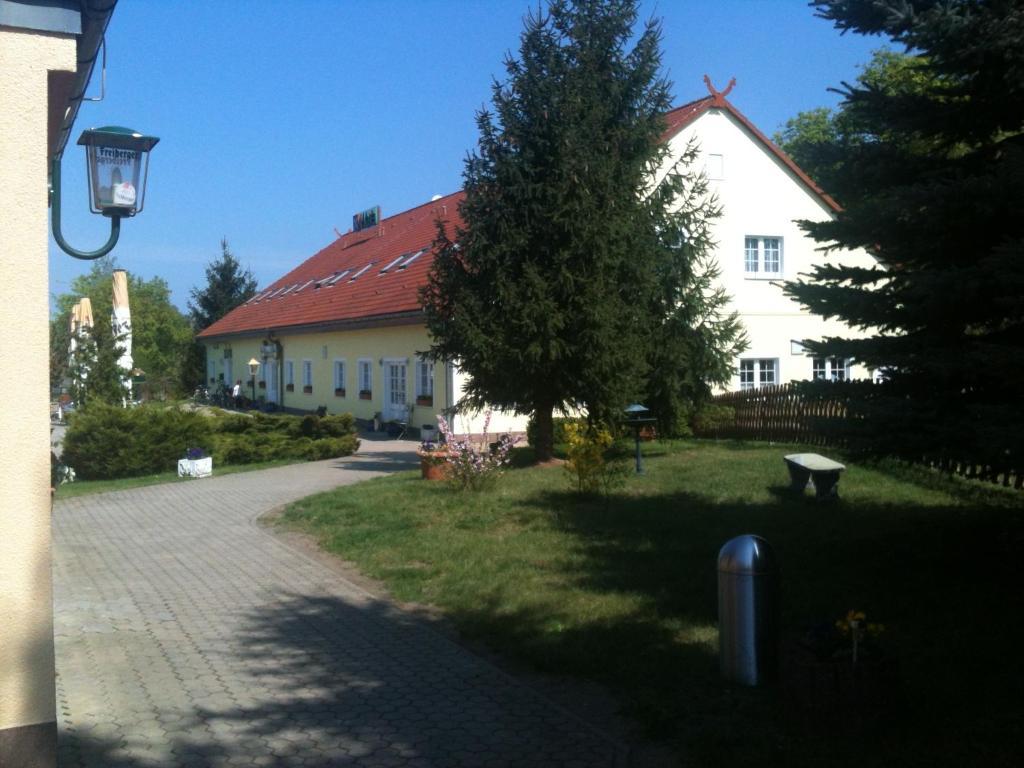 Hotel-Pension Am Muehlberg Lübbenau Buitenkant foto