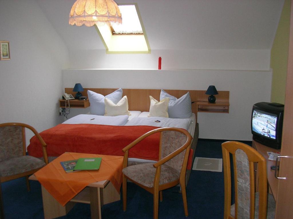 Hotel-Pension Am Muehlberg Lübbenau Kamer foto