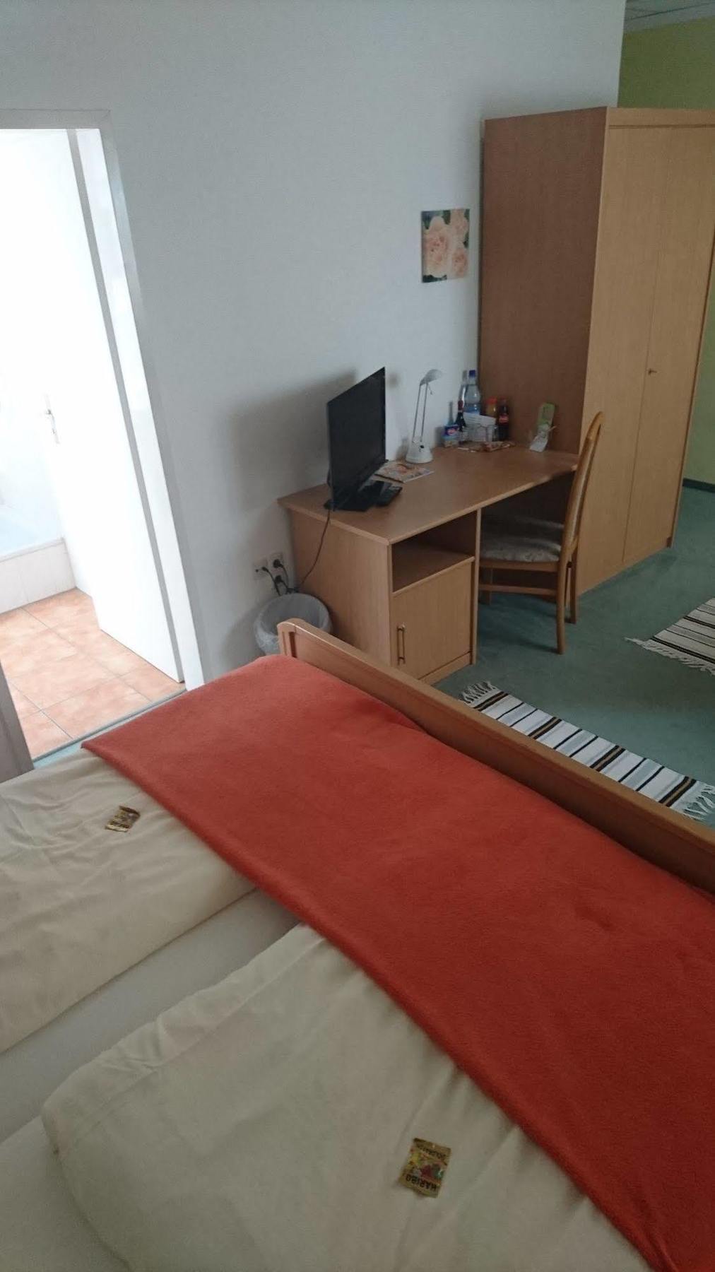 Hotel-Pension Am Muehlberg Lübbenau Buitenkant foto