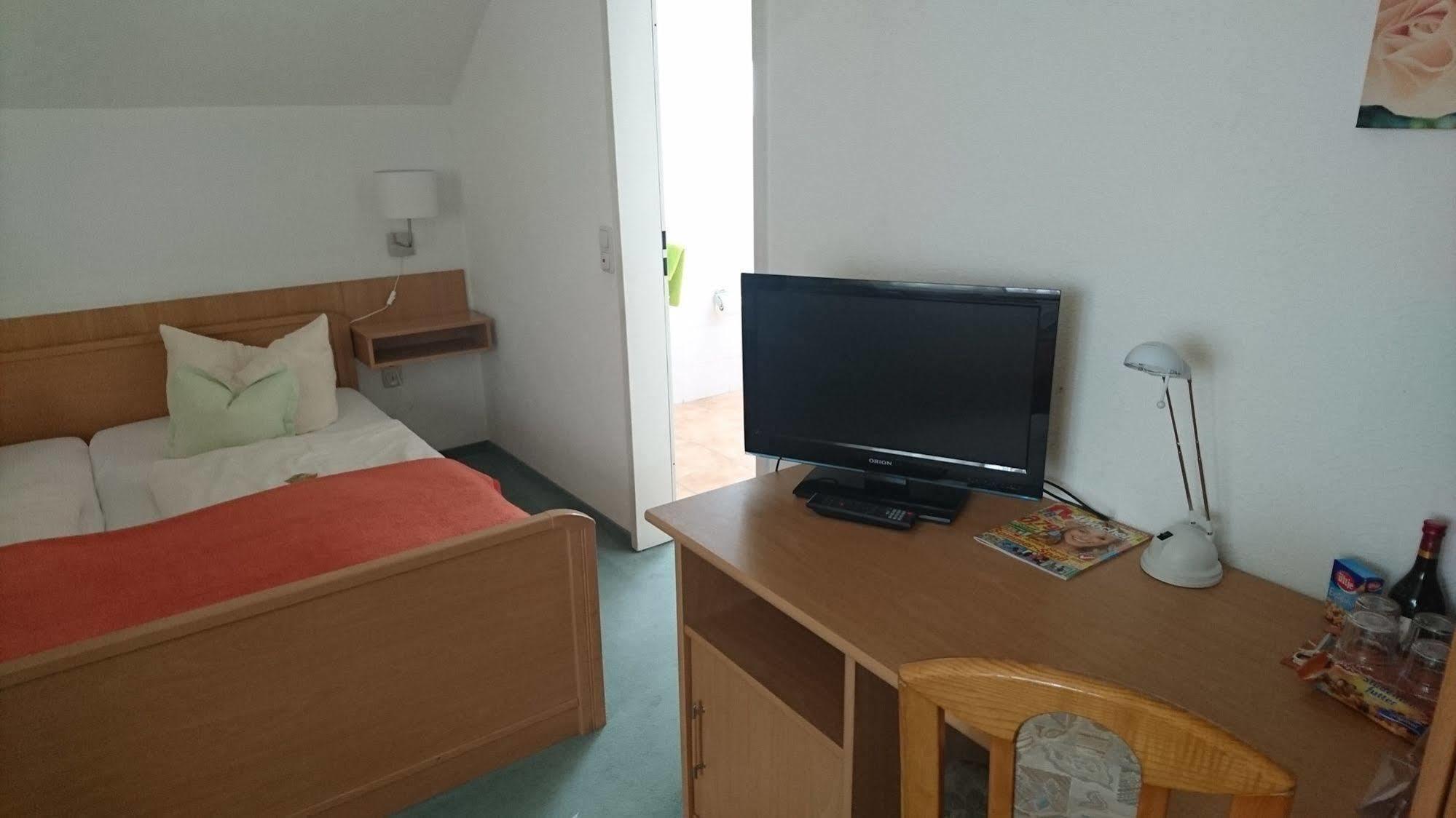 Hotel-Pension Am Muehlberg Lübbenau Buitenkant foto