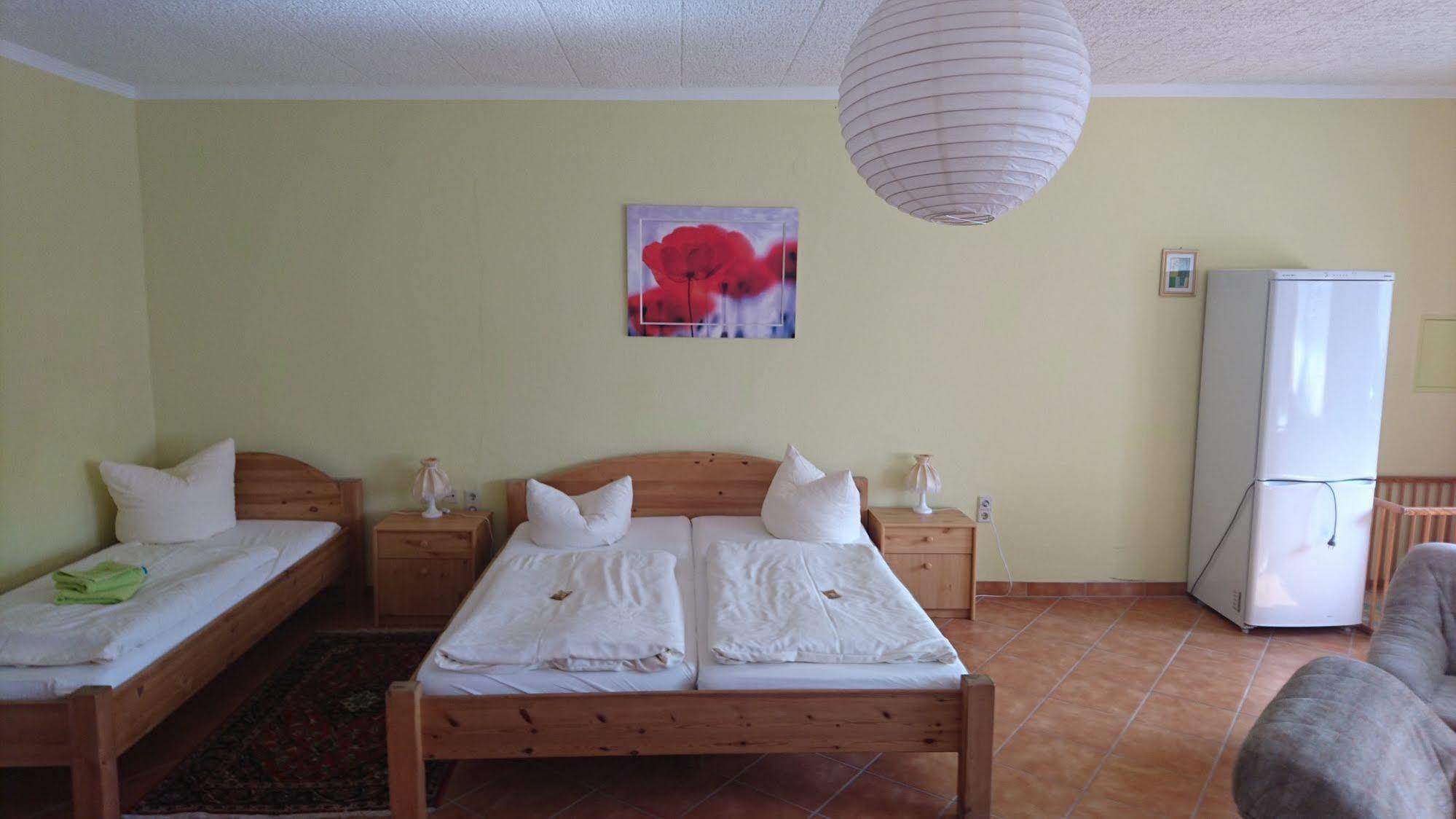 Hotel-Pension Am Muehlberg Lübbenau Buitenkant foto