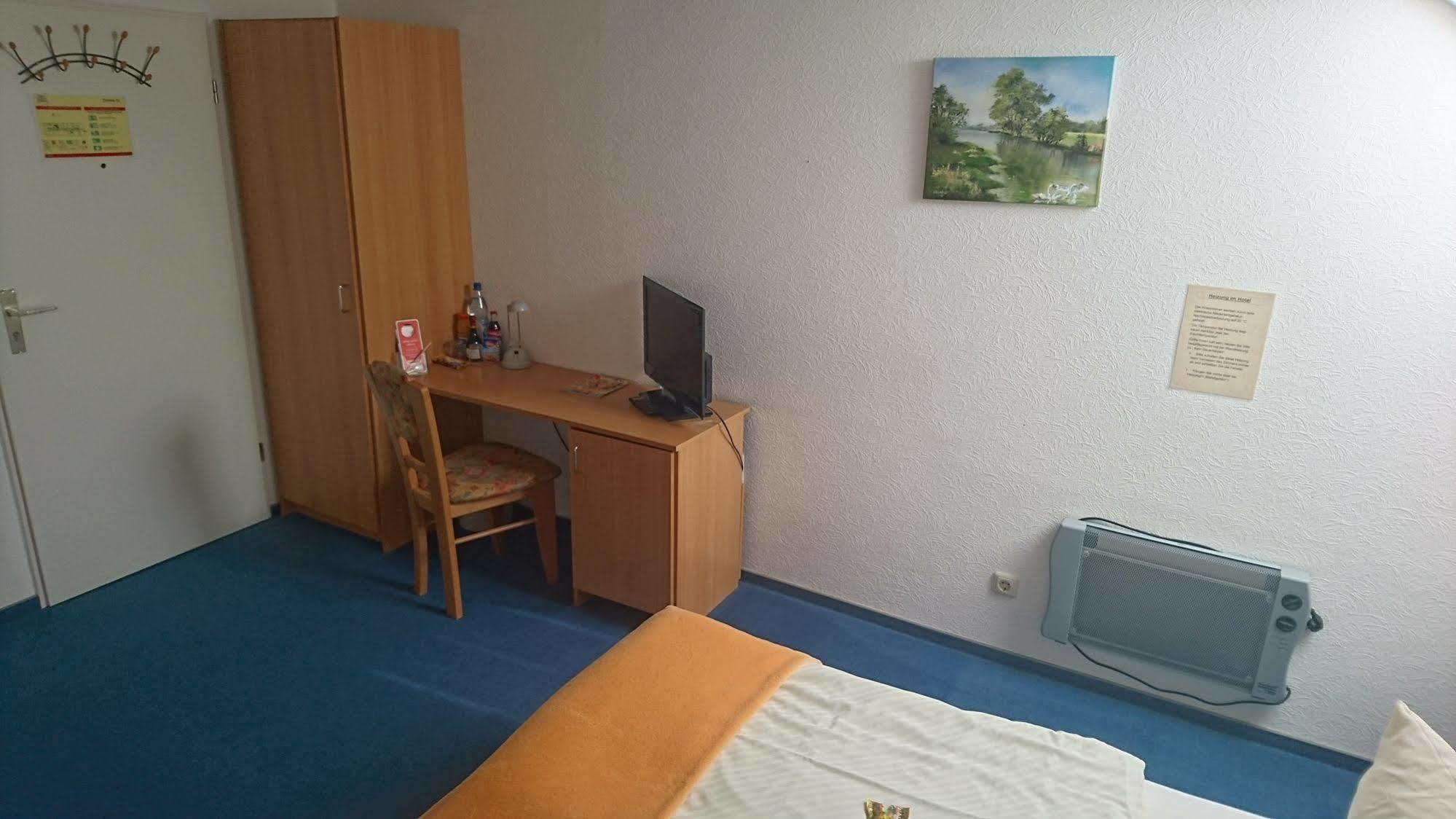 Hotel-Pension Am Muehlberg Lübbenau Buitenkant foto